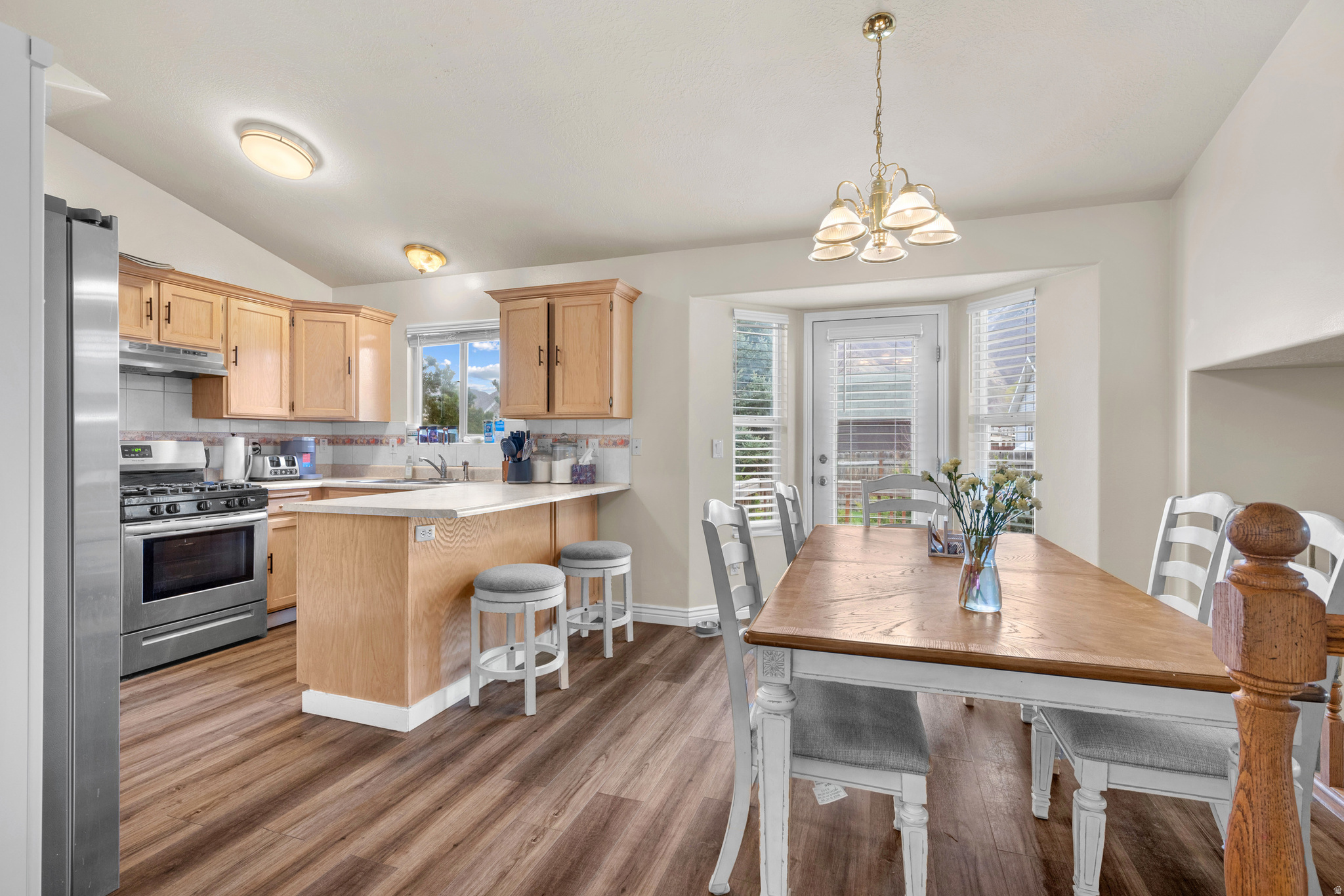 RED PINE ESTATES - Residential