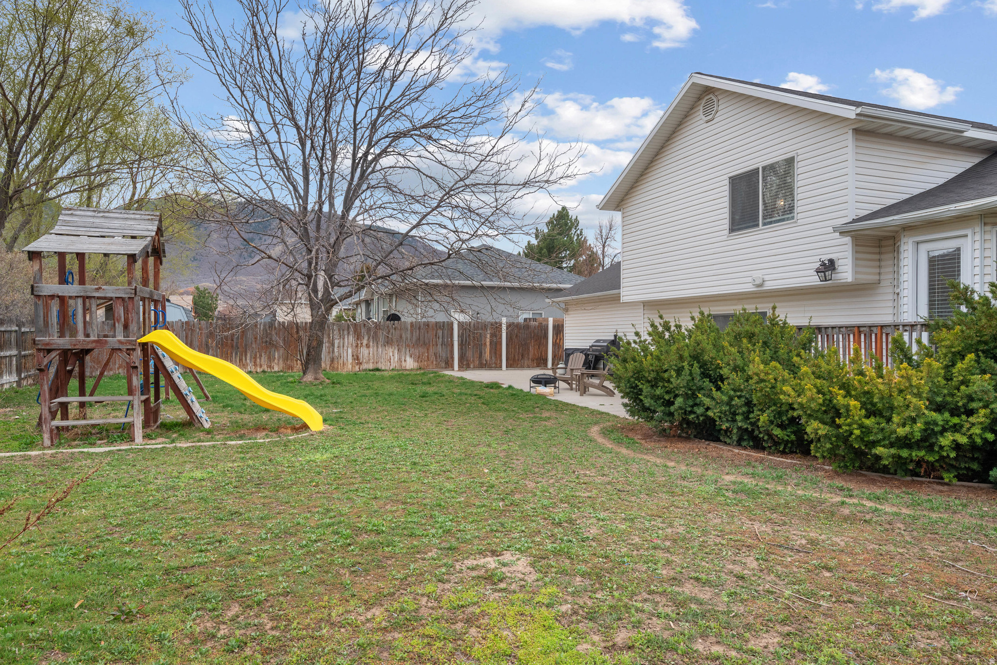 RED PINE ESTATES - Residential