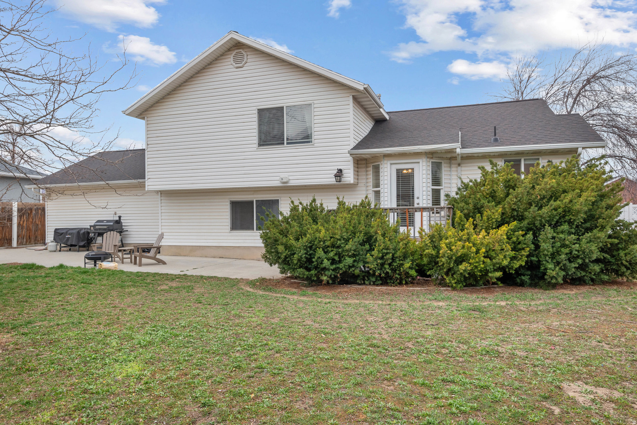 RED PINE ESTATES - Residential