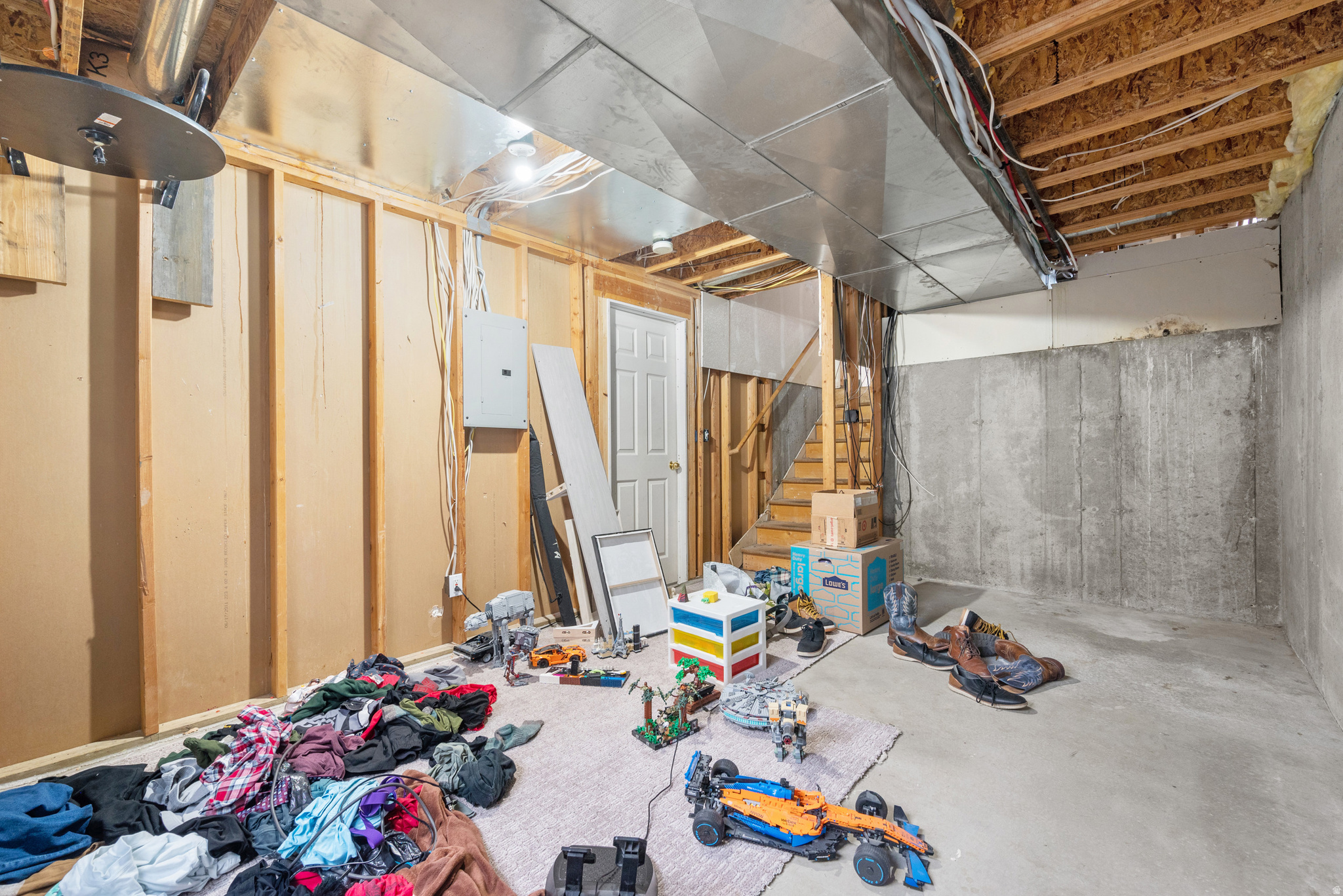 RED PINE ESTATES - Residential