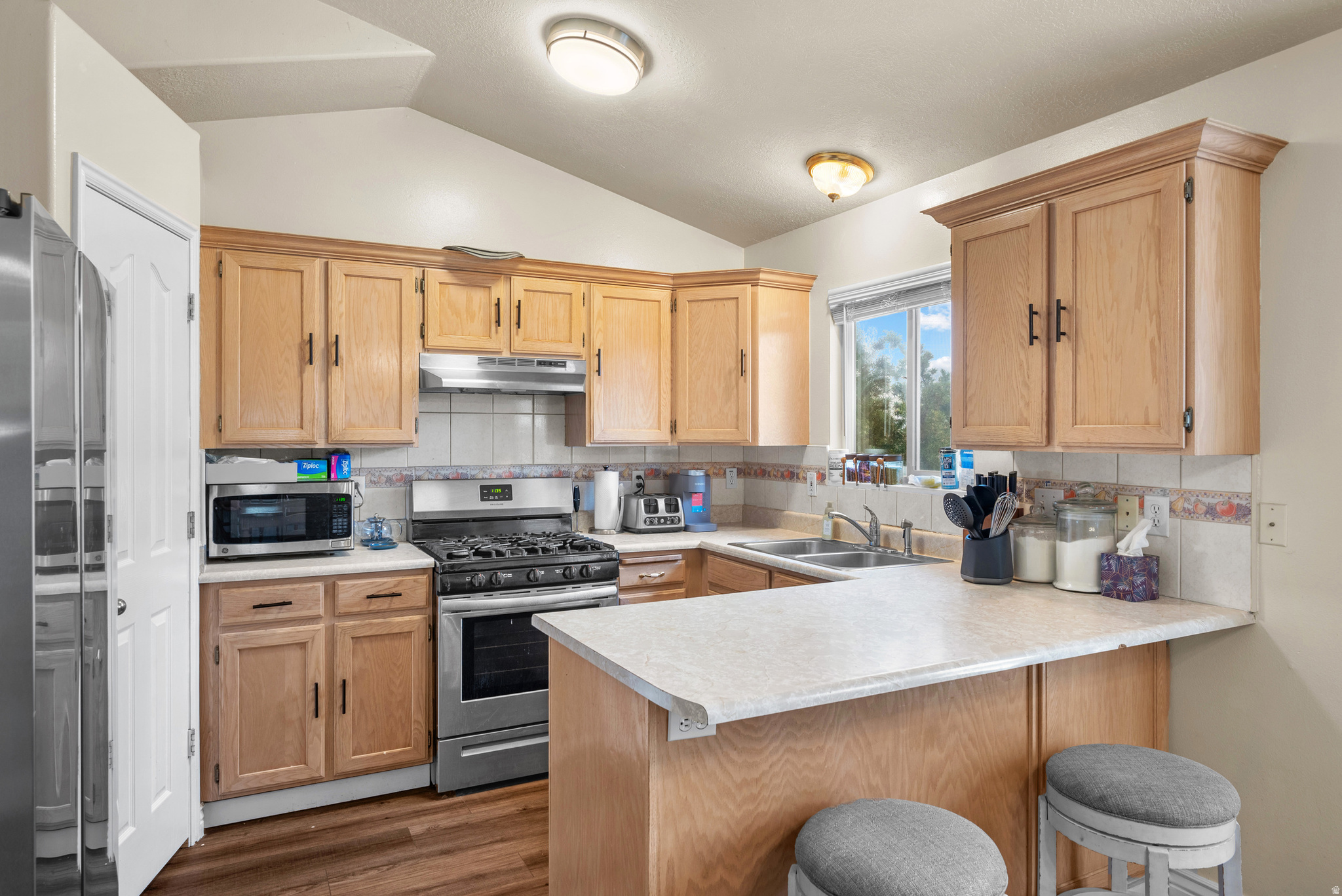 RED PINE ESTATES - Residential