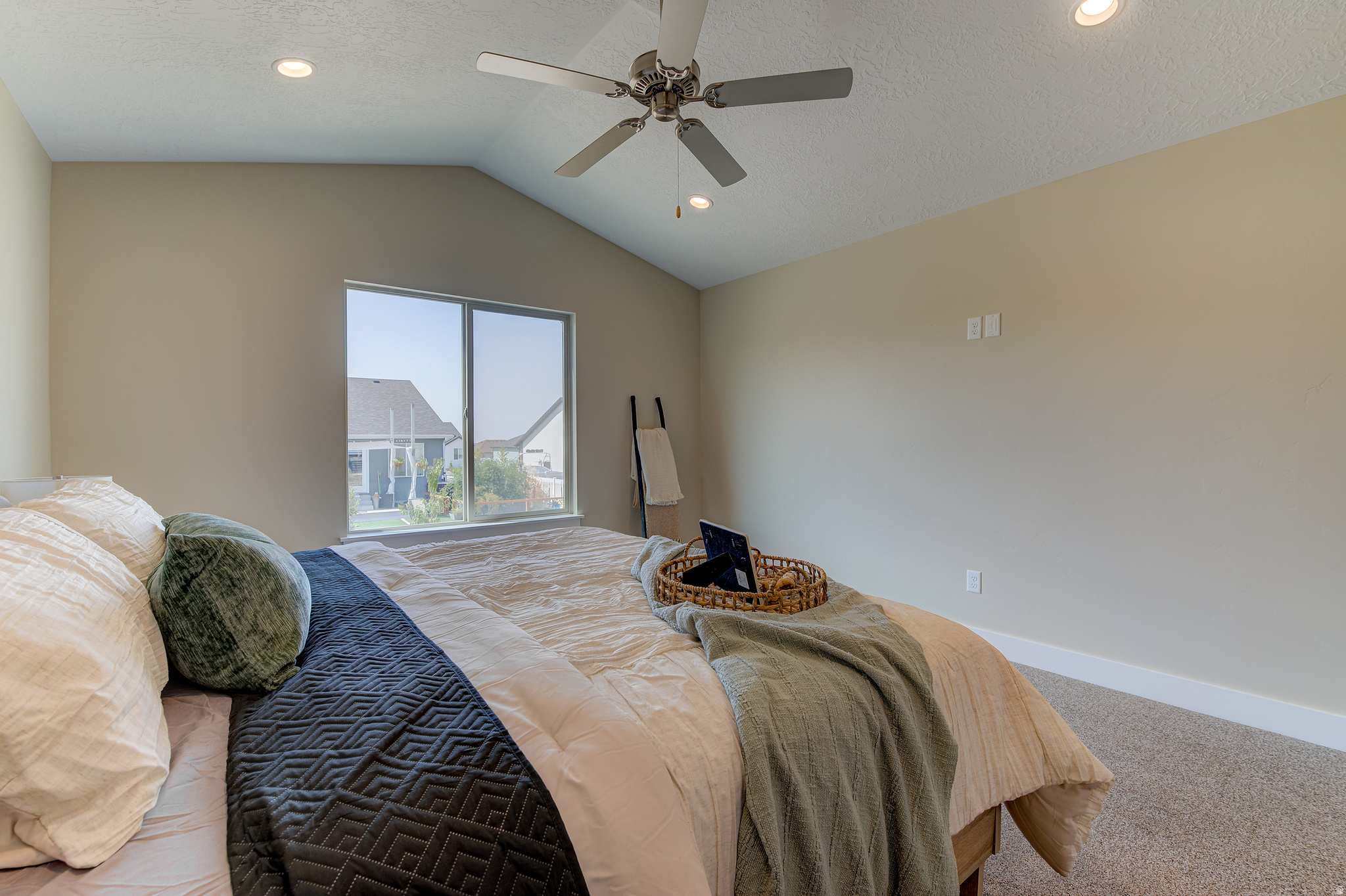 OVERLAKE ESTATES - Residential