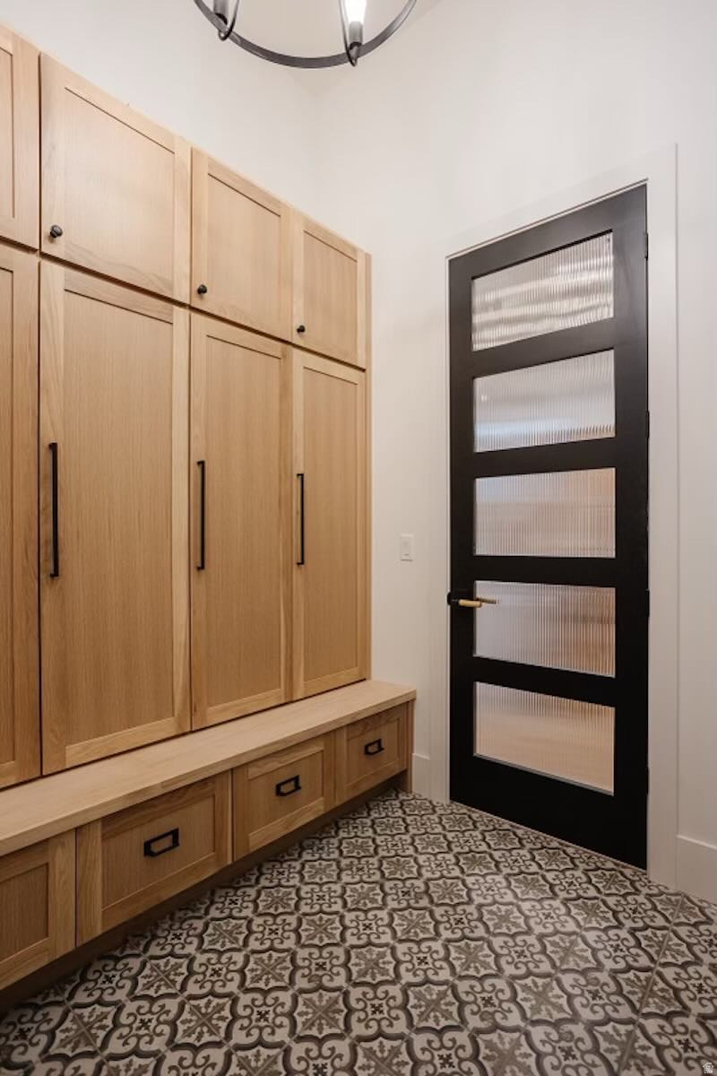 BIG POLE ESTATES - Residential