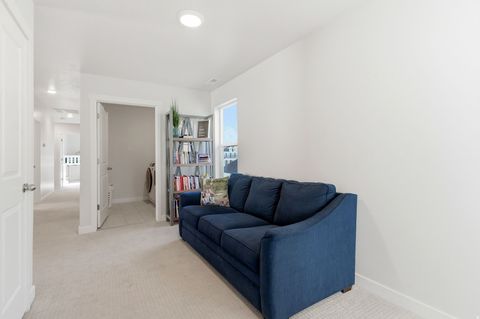 Tiny photo for 1038 S OLD TOWNE RD, Layton, UT 84041 (MLS # 2122588)