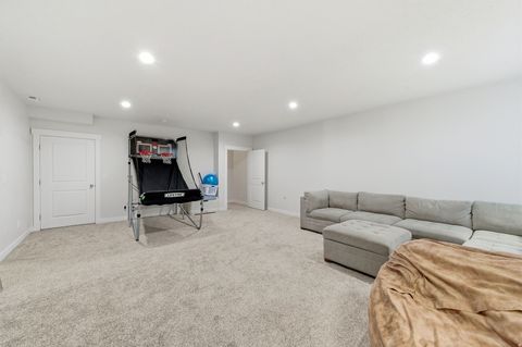 Tiny photo for 1038 S OLD TOWNE RD, Layton, UT 84041 (MLS # 2122588)