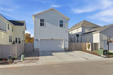 Tiny photo for 1038 S OLD TOWNE RD, Layton, UT 84041 (MLS # 2122588)