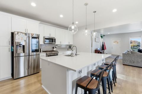 Tiny photo for 1038 S OLD TOWNE RD, Layton, UT 84041 (MLS # 2122588)