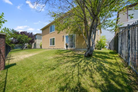 Tiny photo for 3993 W KAPALUA, Cedar Hills, UT 84062 (MLS # 2167669)