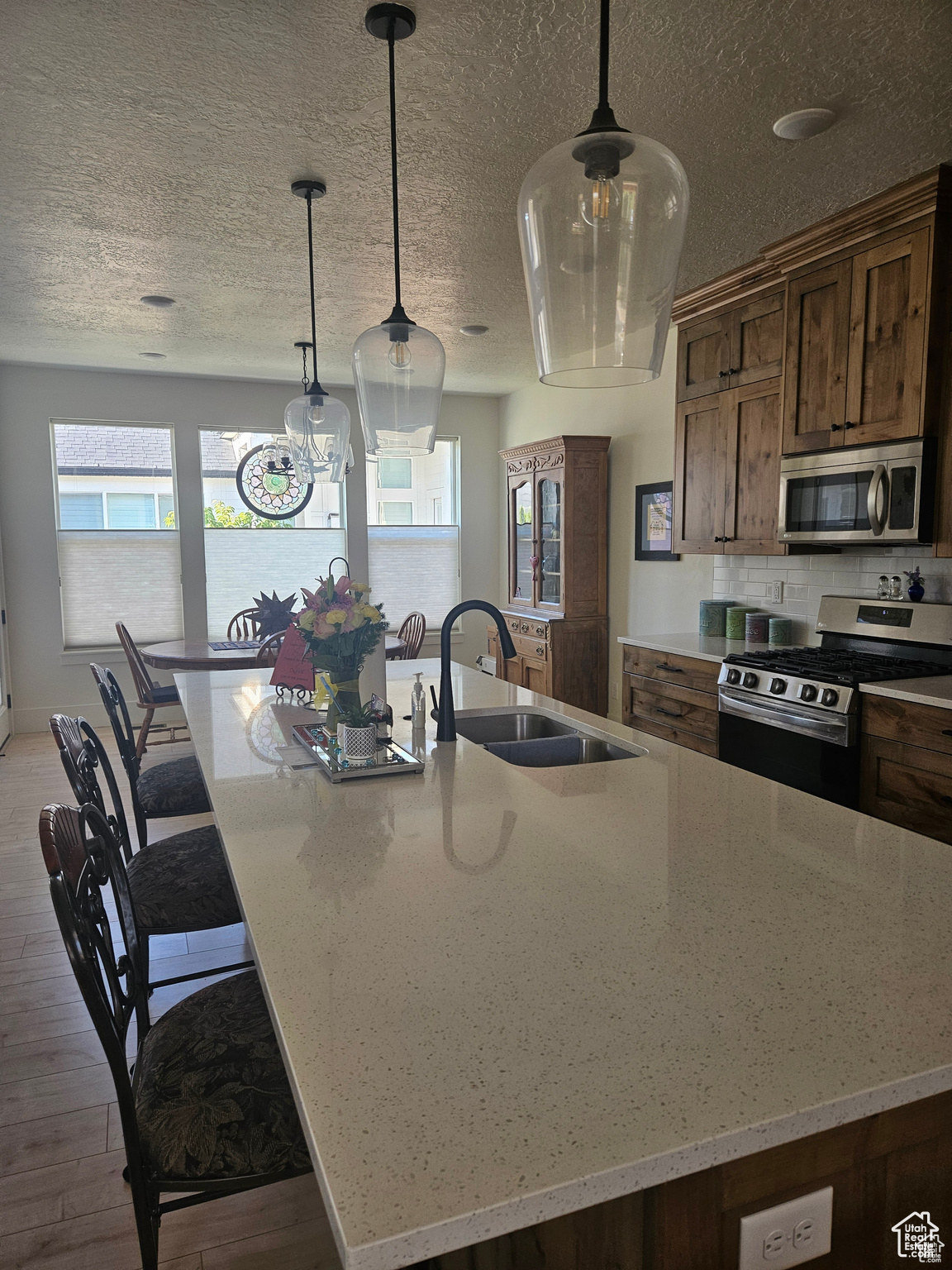 2345 E Cherry Ln, Layton, Utah image 2
