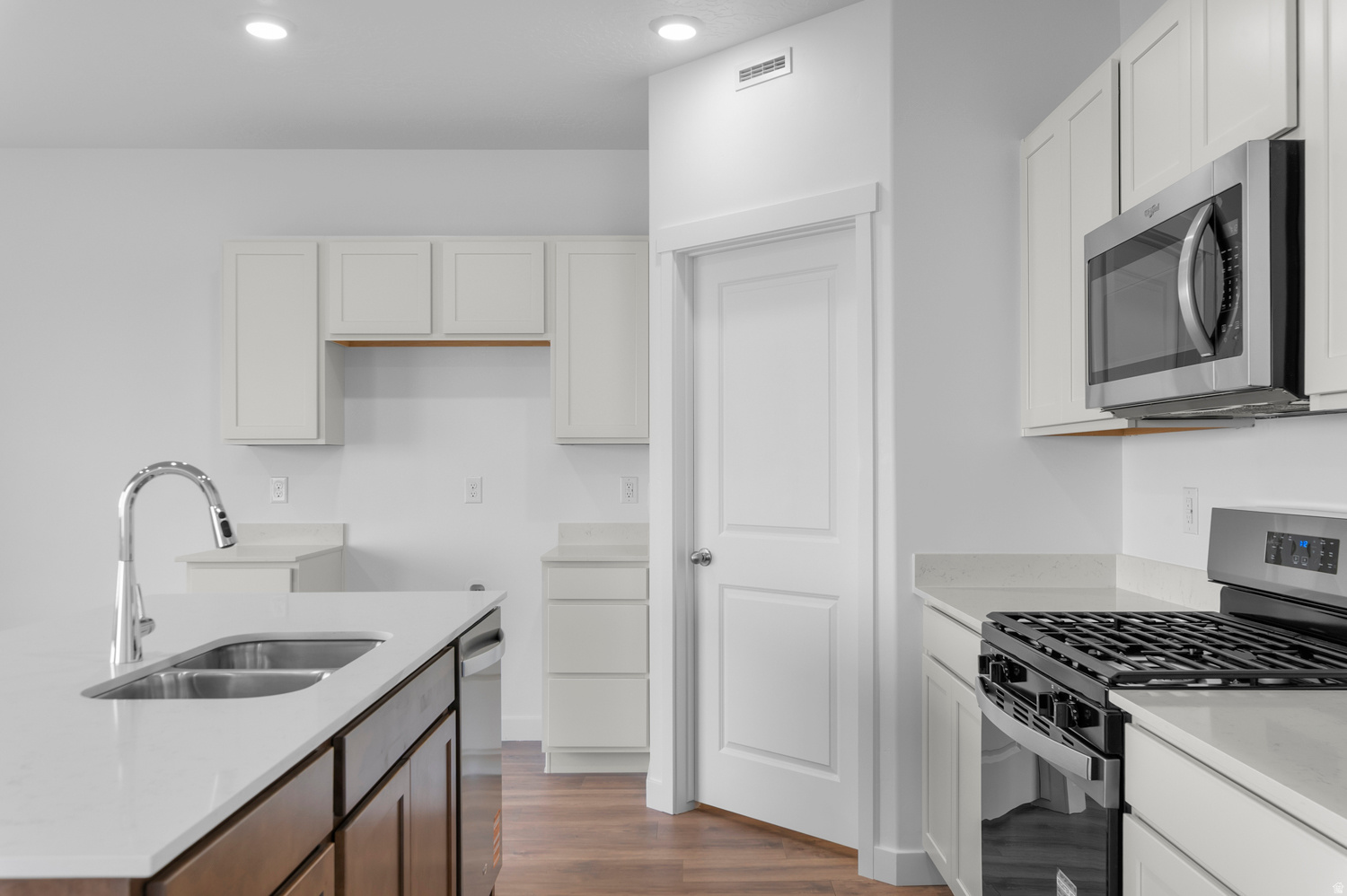 NIBLEY COACH - Residential