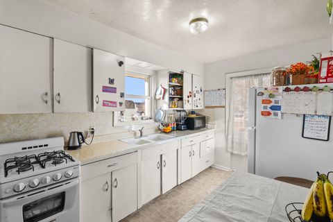 Tiny photo for 931 S 700 E, Provo, UT 84606 (MLS # 2138557)