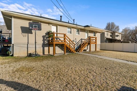 Tiny photo for 931 S 700 E, Provo, UT 84606 (MLS # 2138557)