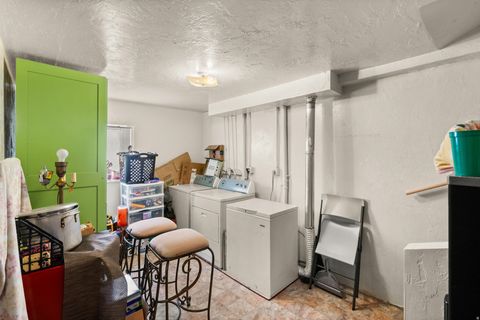 Tiny photo for 931 S 700 E, Provo, UT 84606 (MLS # 2138557)