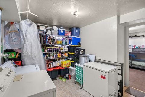 Tiny photo for 931 S 700 E, Provo, UT 84606 (MLS # 2138557)