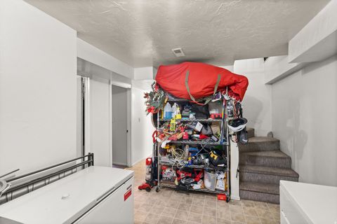 Tiny photo for 931 S 700 E, Provo, UT 84606 (MLS # 2138557)