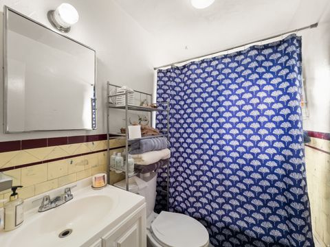 Tiny photo for 931 S 700 E, Provo, UT 84606 (MLS # 2138557)