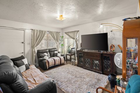 Tiny photo for 931 S 700 E, Provo, UT 84606 (MLS # 2138557)