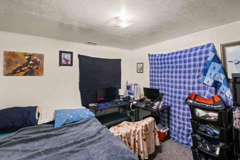 Tiny photo for 931 S 700 E, Provo, UT 84606 (MLS # 2138557)