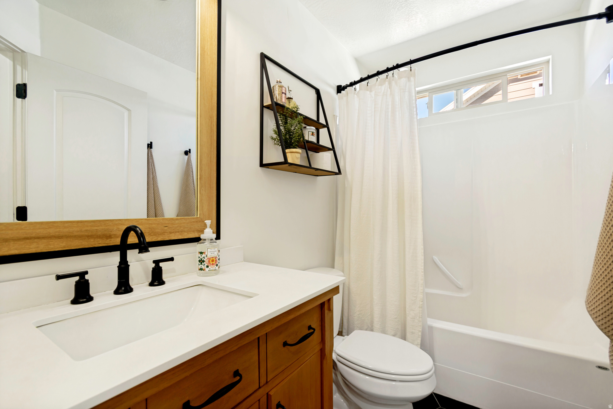 JESSIES BROOK - Residential