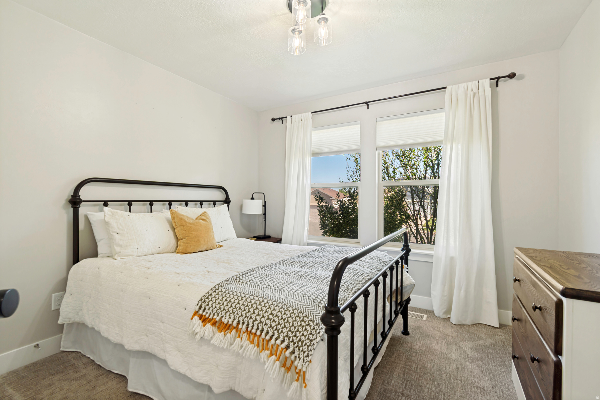 JESSIES BROOK - Residential