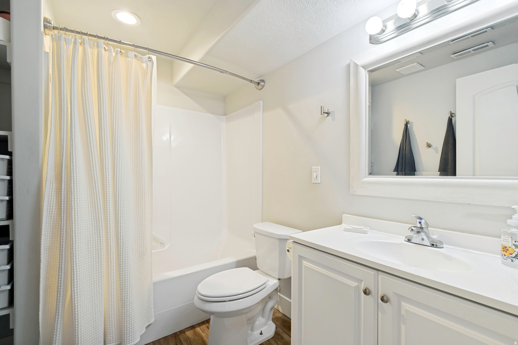 JESSIES BROOK - Residential