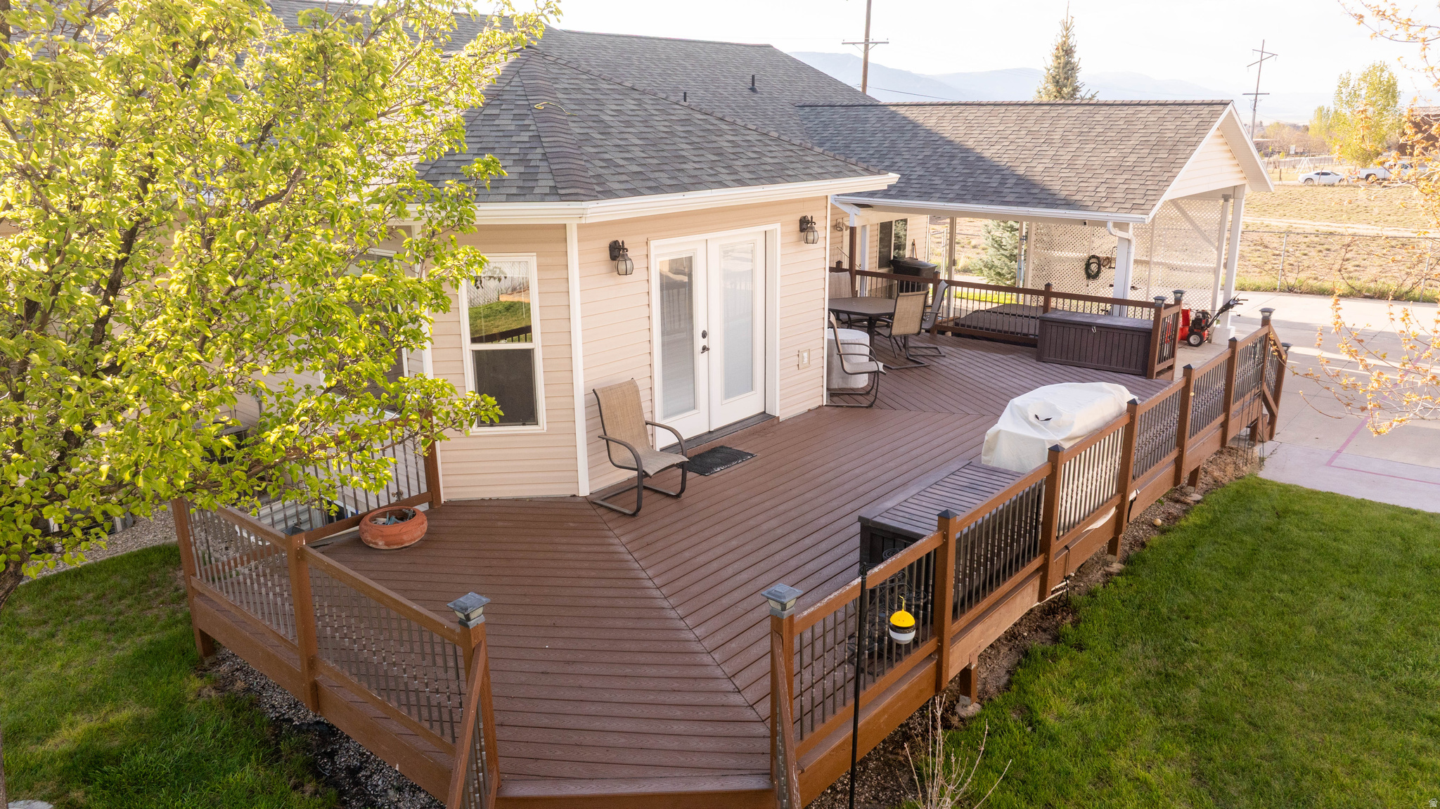 MAPLE LEAF SUBD - Residential