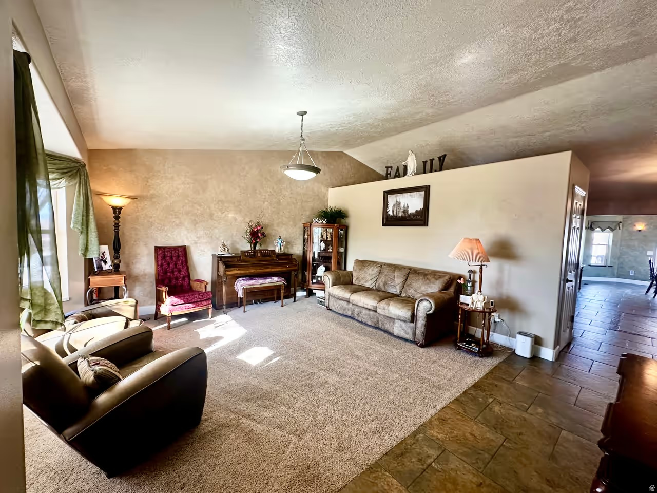 MAPLE LEAF SUBD - Residential