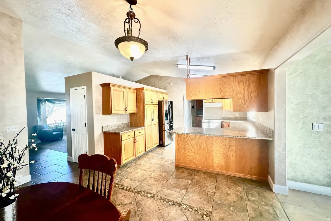 MAPLE LEAF SUBD - Residential