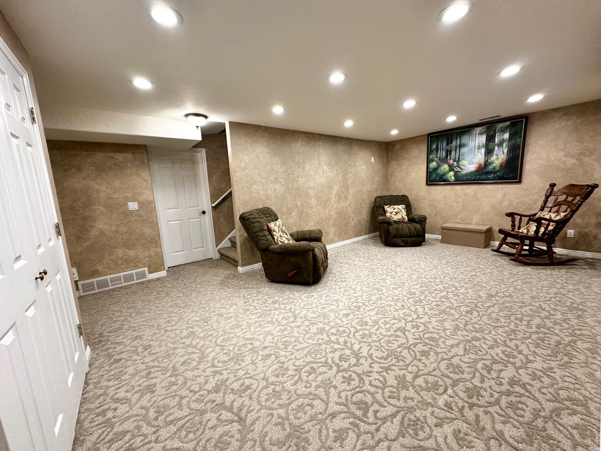 MAPLE LEAF SUBD - Residential