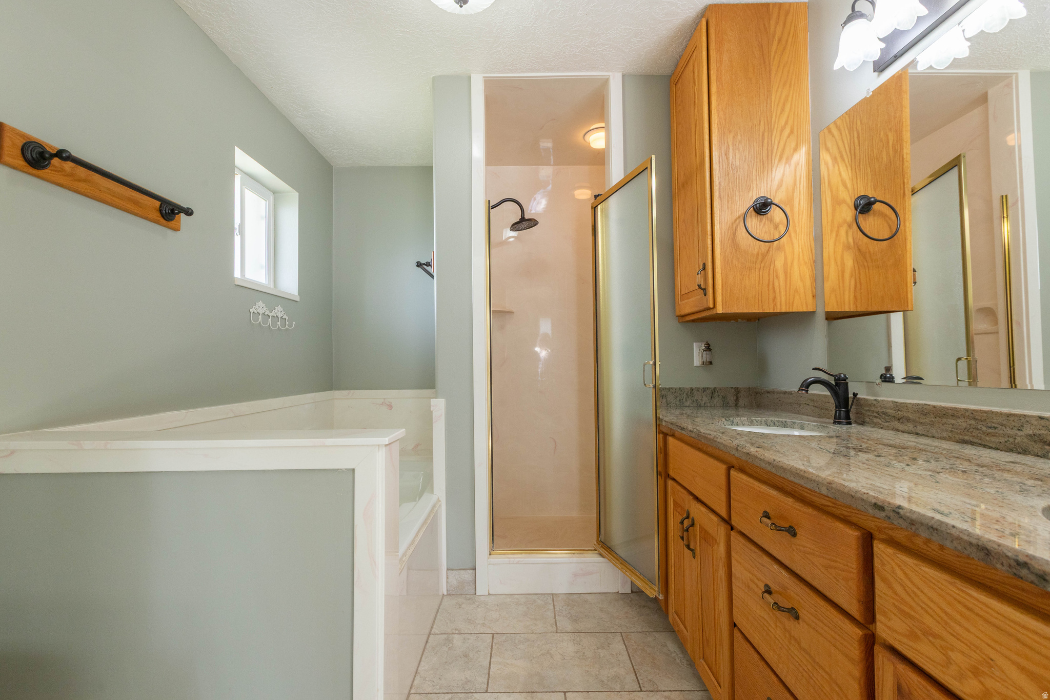 MAPLE LEAF SUBD - Residential