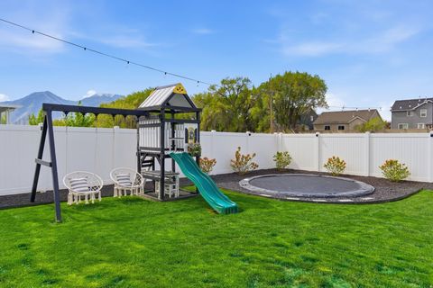 Tiny photo for 596 S MEADE ST, Mapleton, UT 84664 (MLS # 2150155)