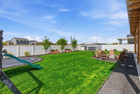 Tiny photo for 596 S MEADE ST, Mapleton, UT 84664 (MLS # 2150155)