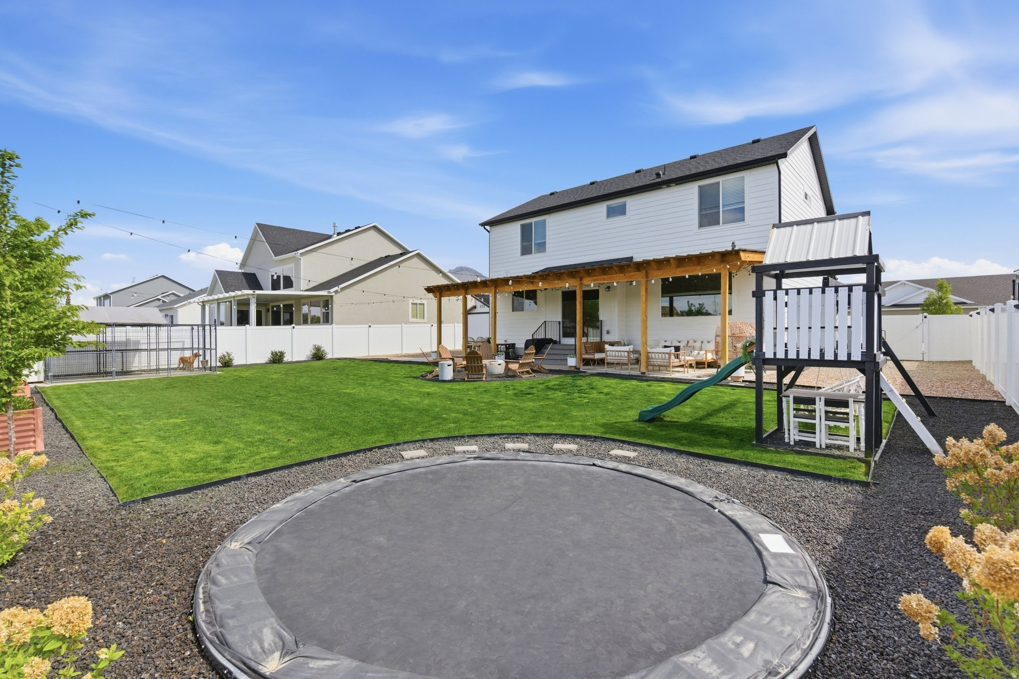 MAPLETON GROVE - Residential