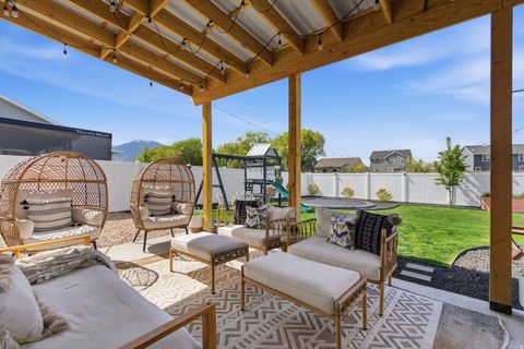 Tiny photo for 596 S MEADE ST, Mapleton, UT 84664 (MLS # 2150155)