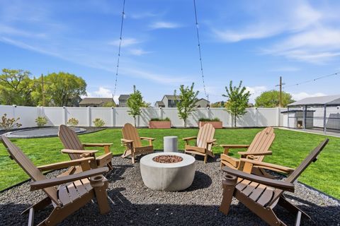 Tiny photo for 596 S MEADE ST, Mapleton, UT 84664 (MLS # 2150155)