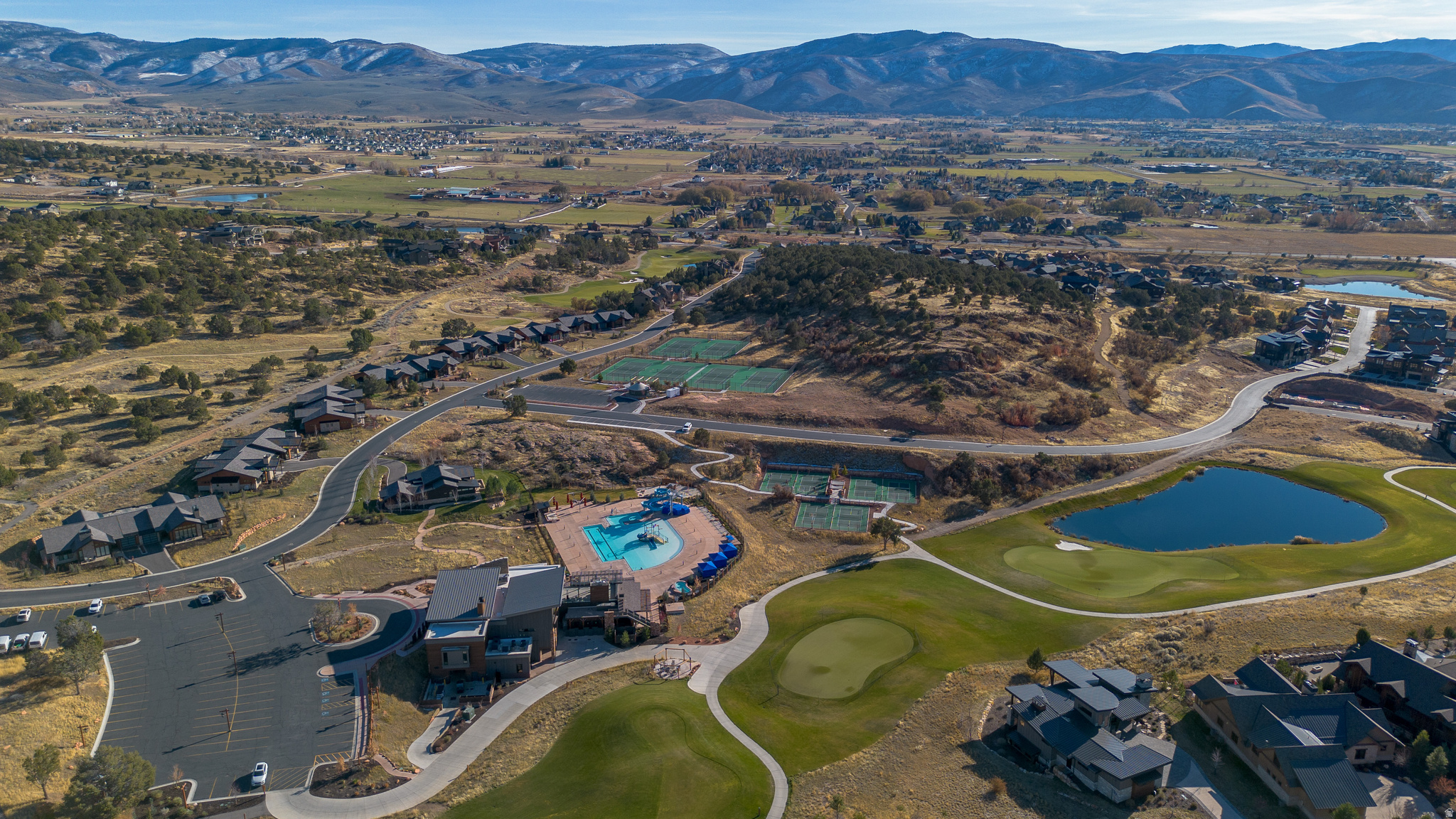RED LEDGES - Land