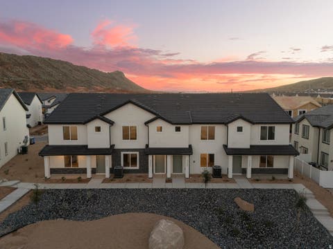 Townhouse For Sale - 2202 S Wolverine Way #2529<br/> Washington County, Washington, UT 84780
