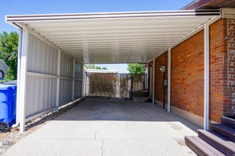 Tiny photo for 784 W 2550 N, Clinton, UT 84015 (MLS # 2182074)