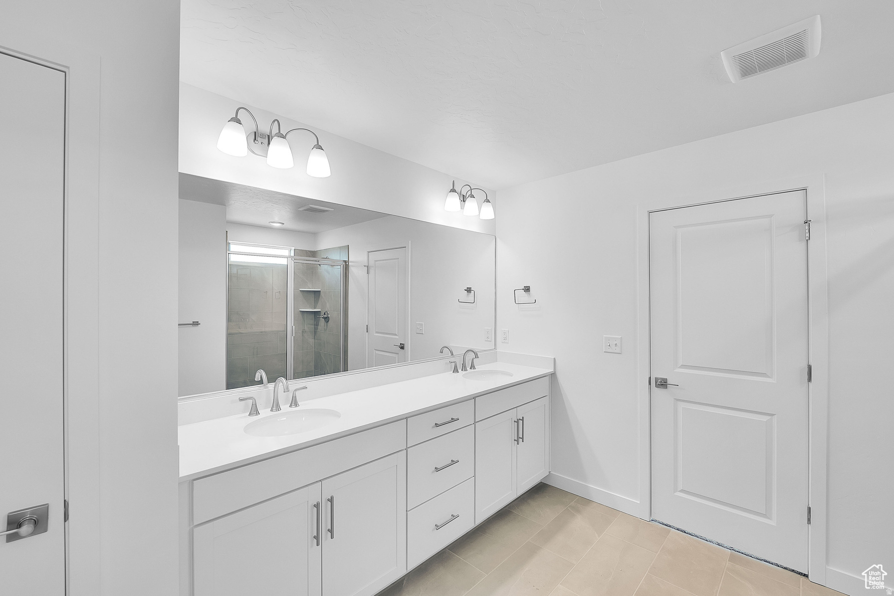 PONY EXPRESS ESTATES - Residential