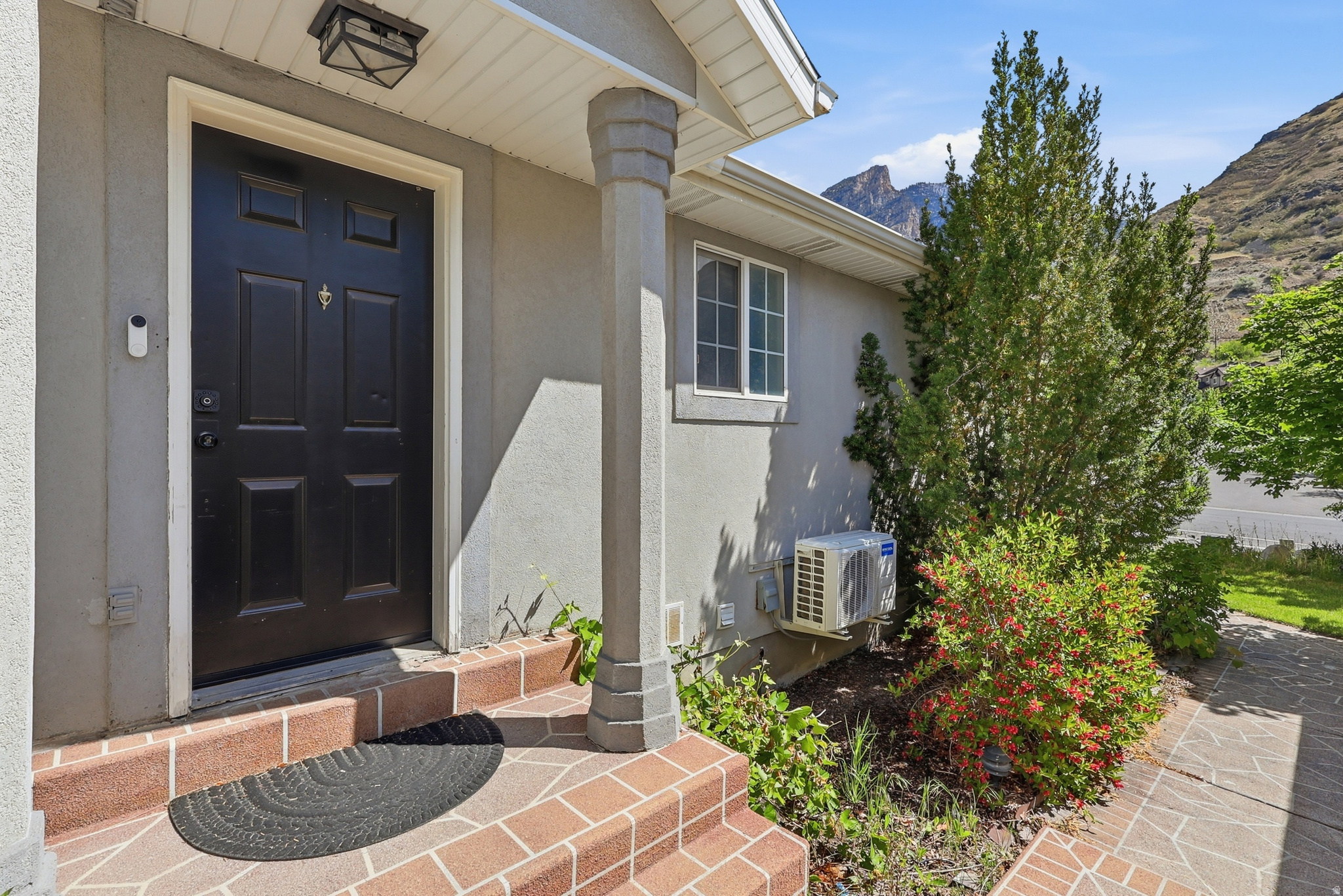 RIDGE - Residential