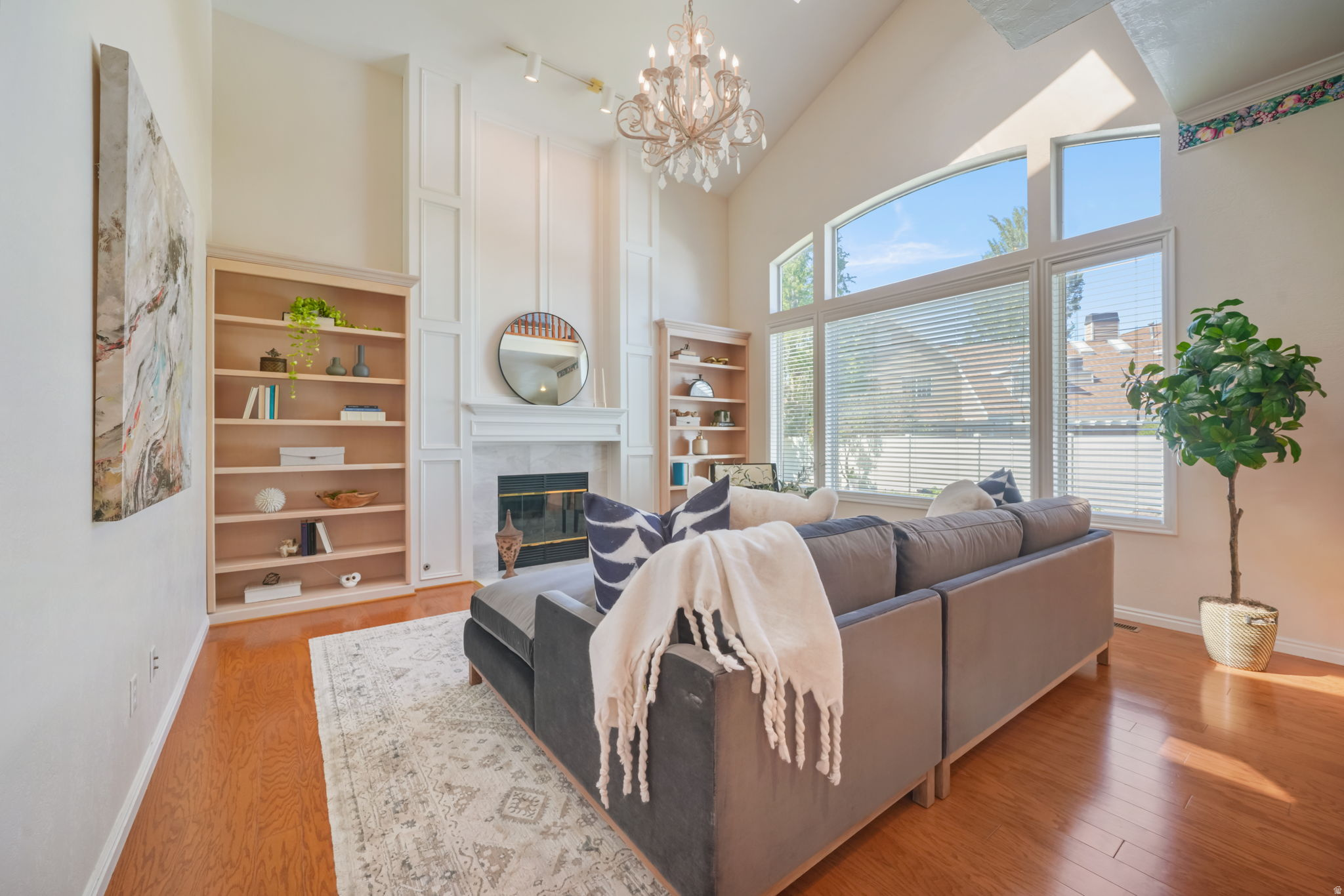 SURREY LANE - Residential