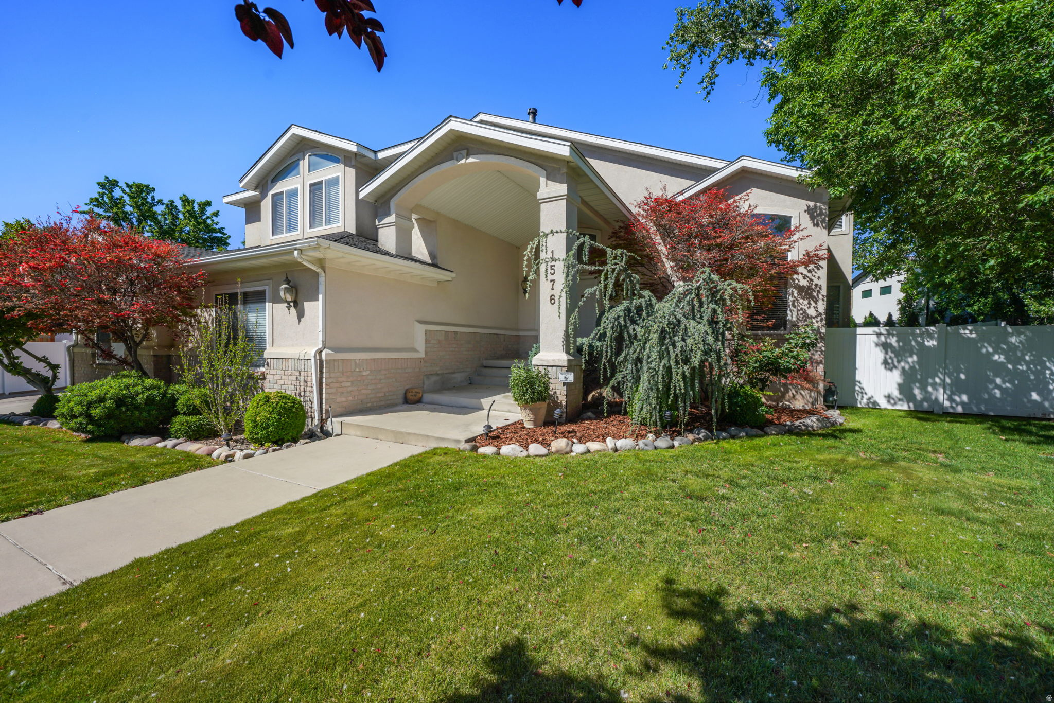 SURREY LANE - Residential