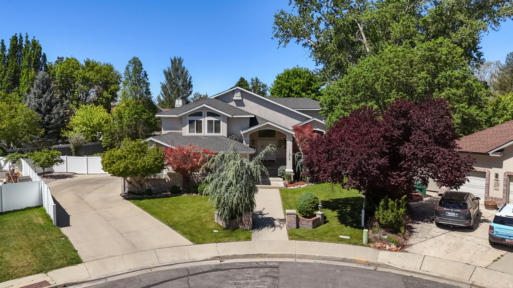 SURREY LANE - Residential