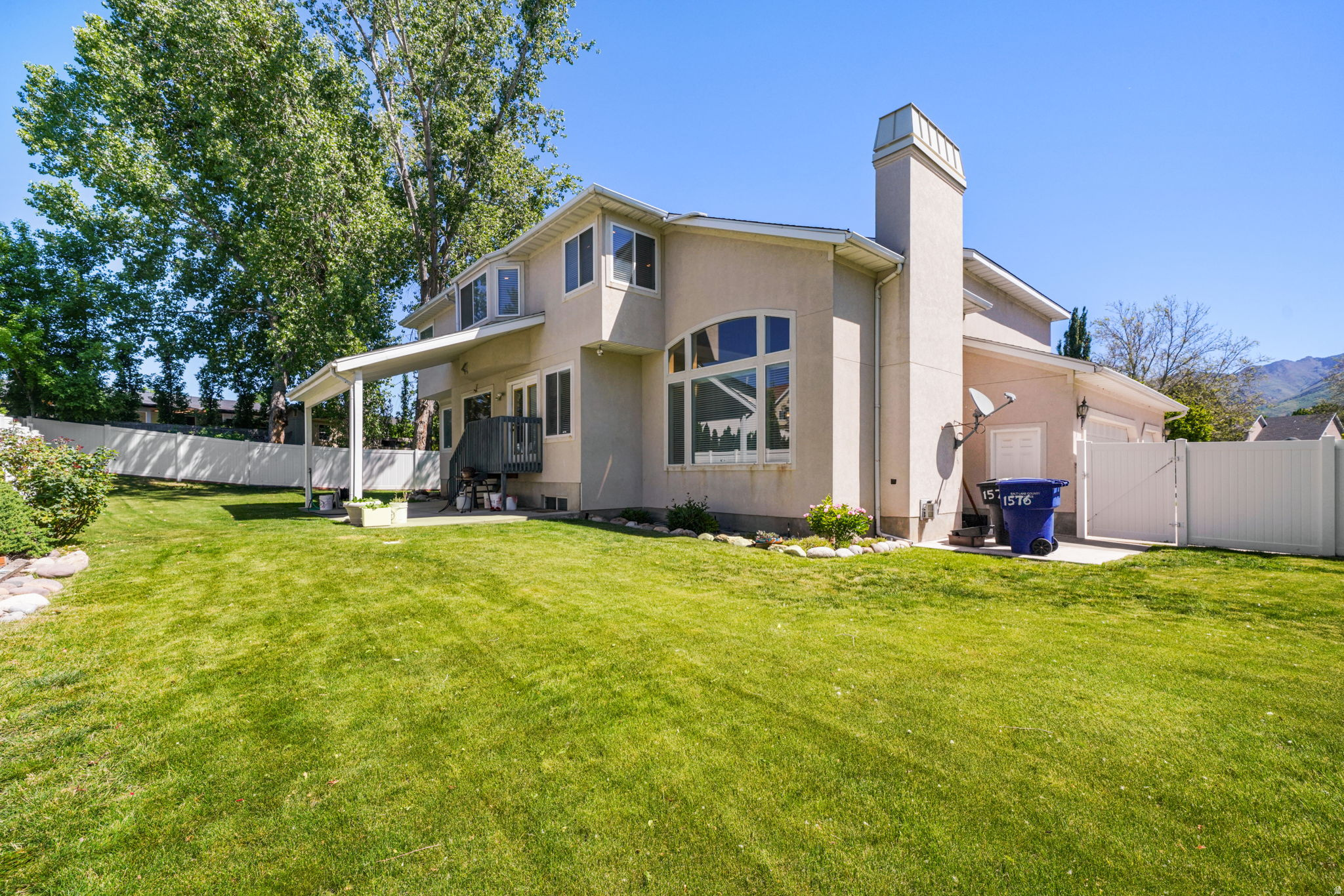 SURREY LANE - Residential