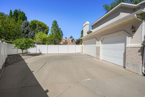 Tiny photo for 1576 E BRIDLEBROOK CIR S, Salt Lake City, UT 84117 (MLS # 2158540)