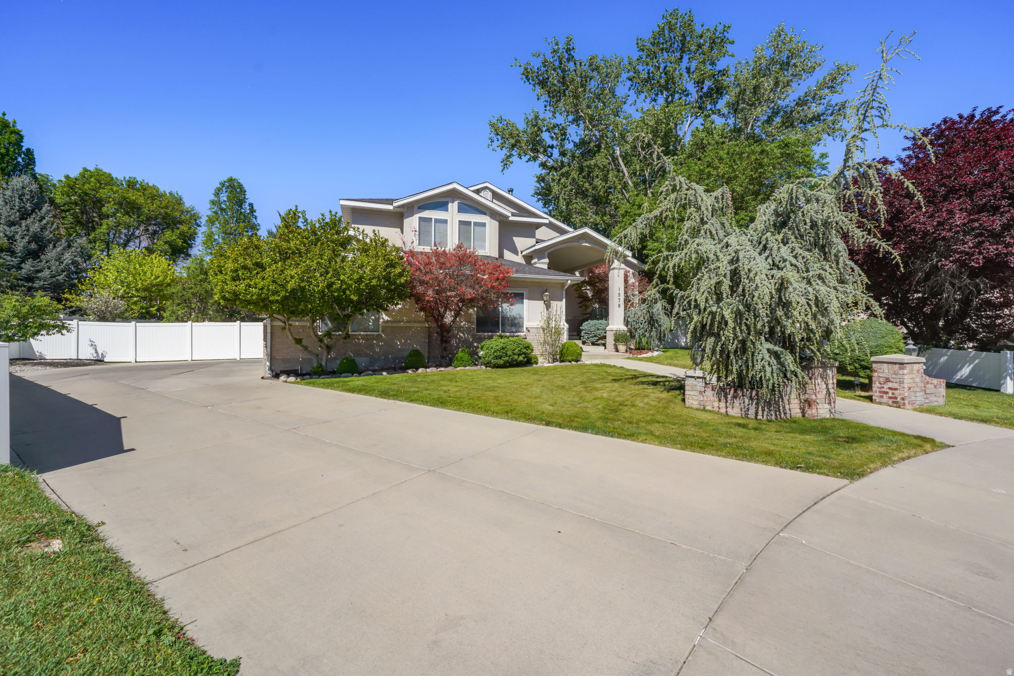 SURREY LANE - Residential
