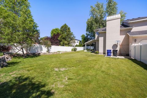 Tiny photo for 1576 E BRIDLEBROOK CIR S, Salt Lake City, UT 84117 (MLS # 2158540)