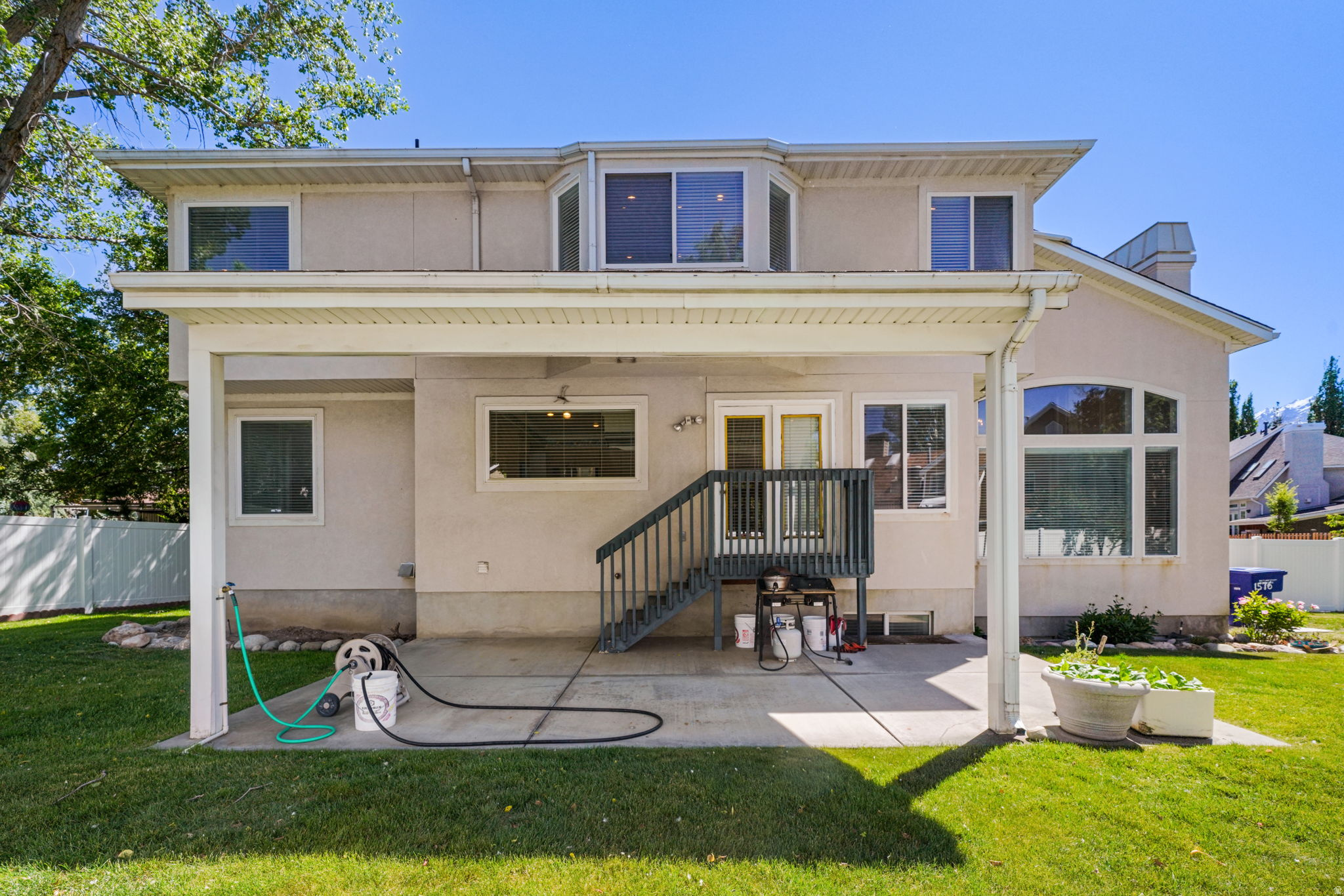 SURREY LANE - Residential