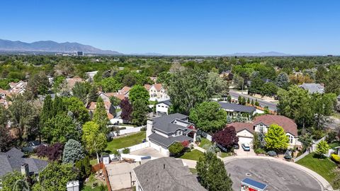 Tiny photo for 1576 E BRIDLEBROOK CIR S, Salt Lake City, UT 84117 (MLS # 2158540)