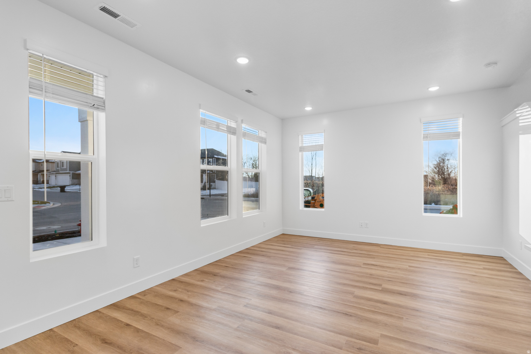 NORTH POINT - Residential